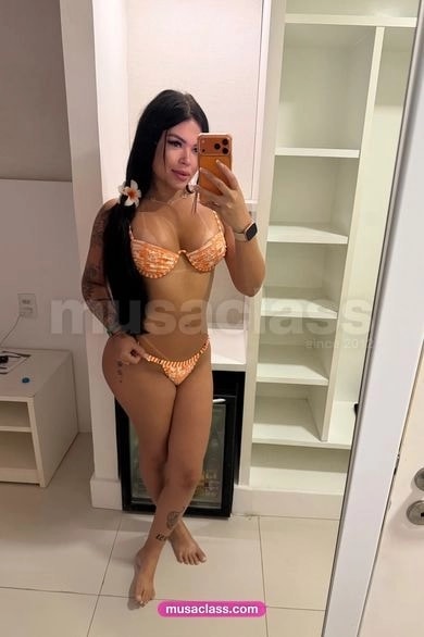 Leticia Collins - photo 4
