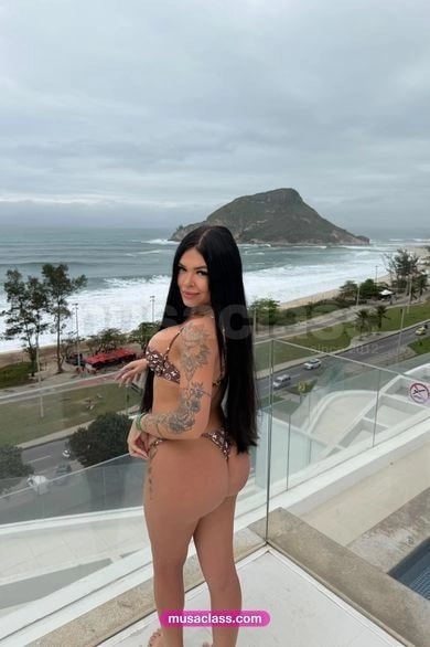 Leticia Collins - photo 2